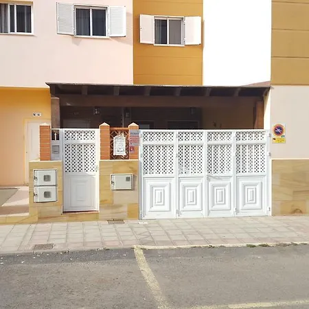 Amazing Duplex 3 Bedrooms Good Wifi With Terrace & Bbq Lägenhet *